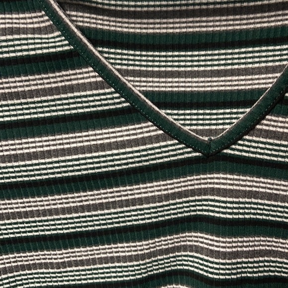 Striped cropped long sleeve - Picture 2 of 2
